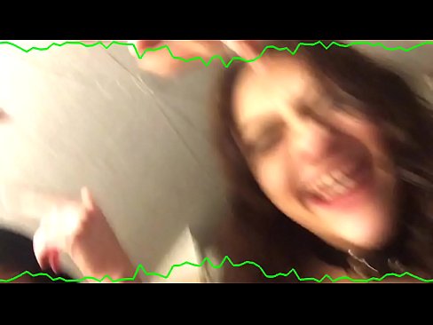 ❤️ 兩個性感的黑髮情感內褲保持混蛋古怪的婊子 色情 在我們