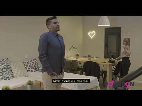❤️ PORNBCN 4K 一個大奶子的成熟女人想要被肛門性交年輕的舞男與大雞巴口交死神硬他媽的手工作狗風格的貓舔高潮法語字幕 色情 在我們